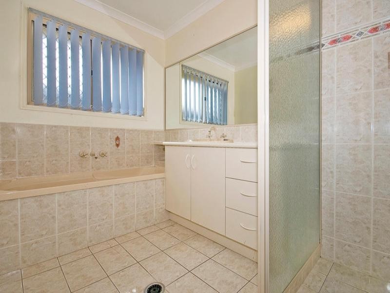 10 High Peak Crescent, Springfield QLD 4300