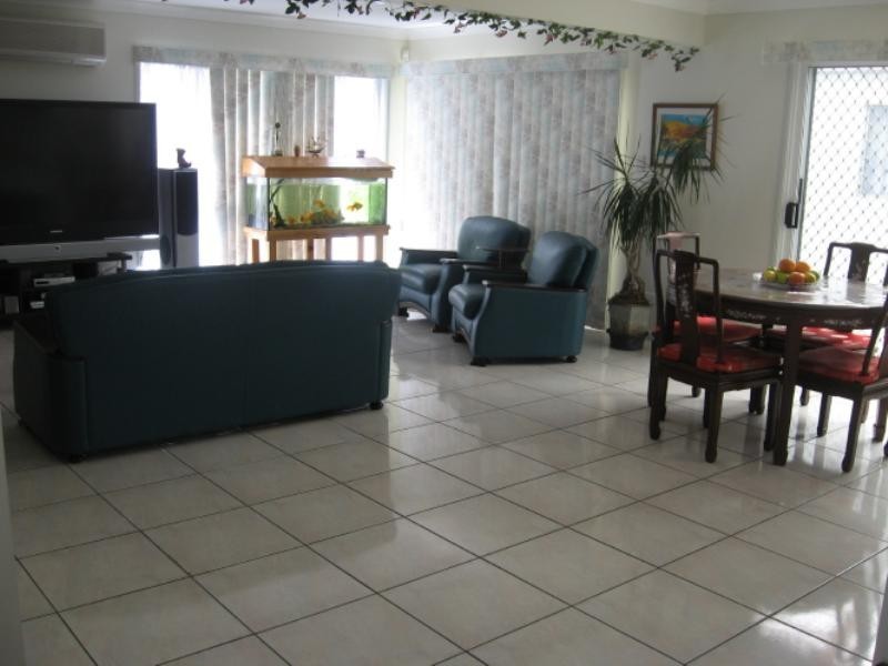 3 Cockatoo Close, Calamvale QLD 4116