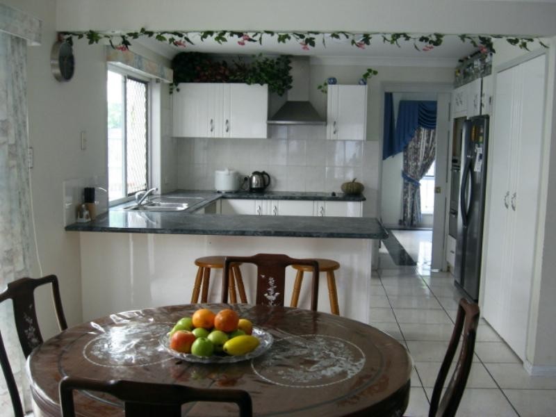 3 Cockatoo Close, Calamvale QLD 4116