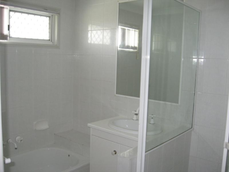 3 Cockatoo Close, Calamvale QLD 4116