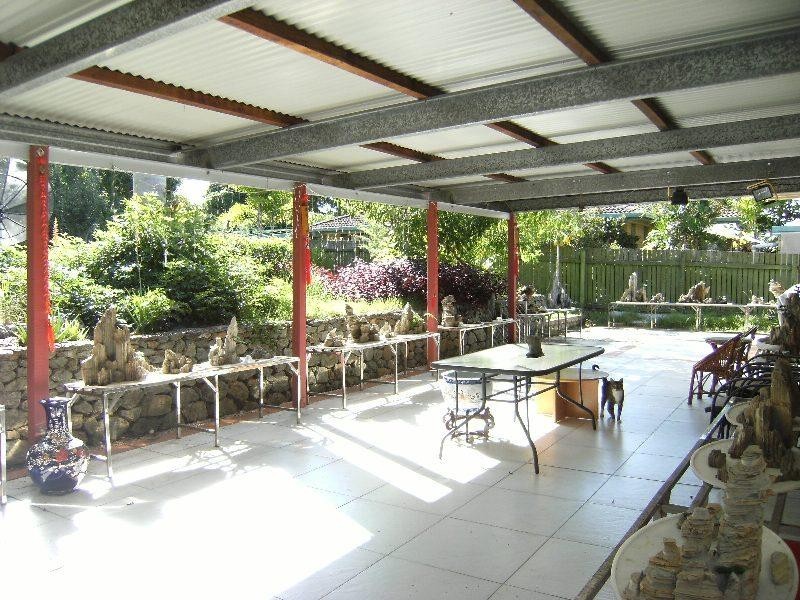 Regents Park QLD 4118