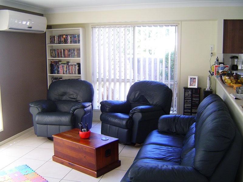 33 Earnshaw Street, Calamvale QLD 4116