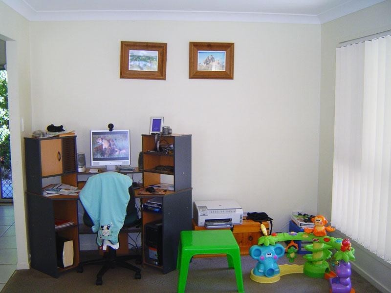 33 Earnshaw Street, Calamvale QLD 4116