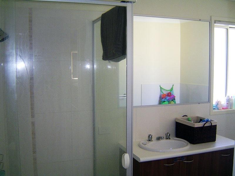 33 Earnshaw Street, Calamvale QLD 4116