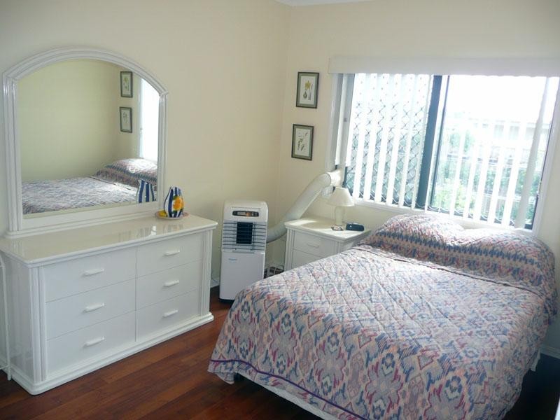 Stretton QLD 4116