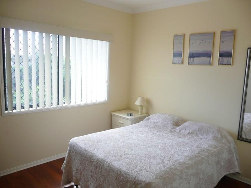 Stretton QLD 4116