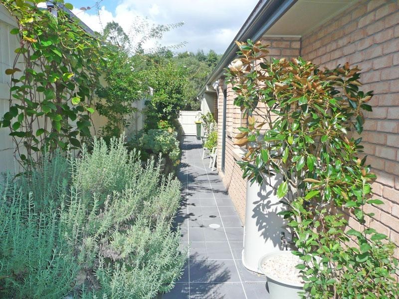 Stretton QLD 4116