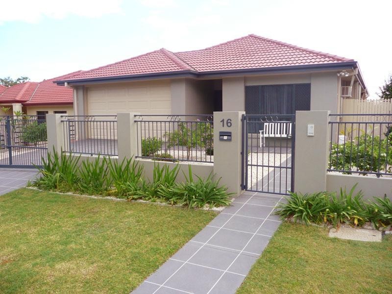 Stretton QLD 4116