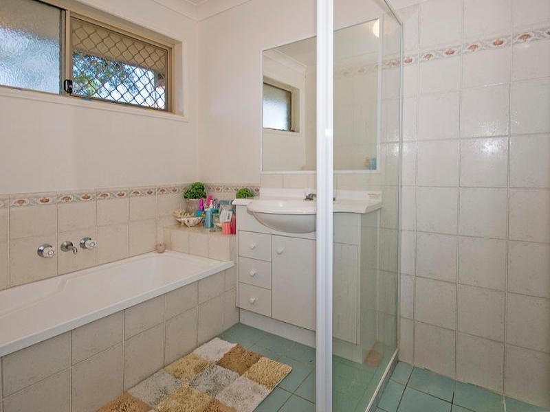 8 Stevenson Street, Calamvale QLD 4116