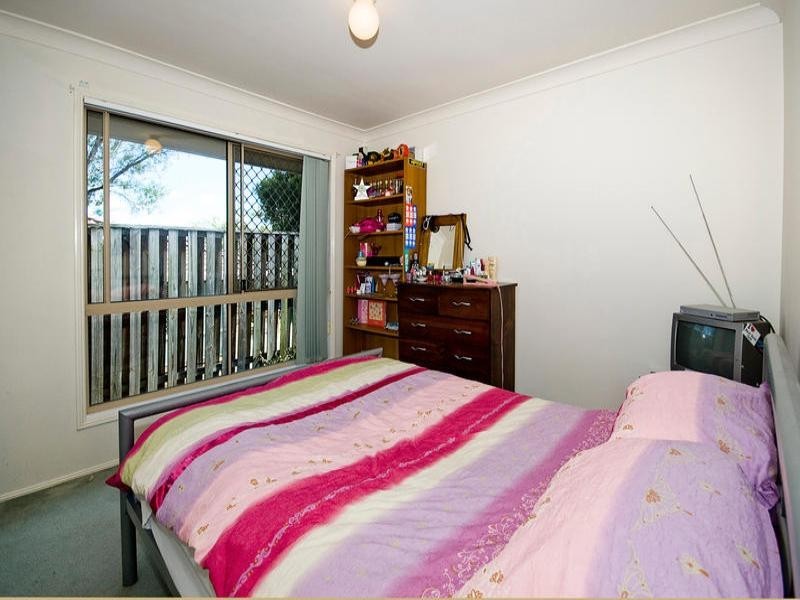 8 Stevenson Street, Calamvale QLD 4116