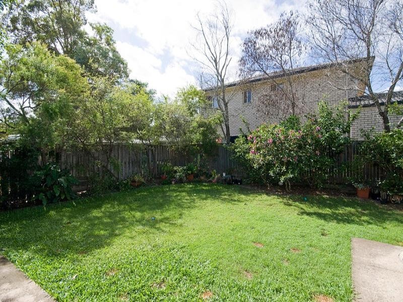 8 Stevenson Street, Calamvale QLD 4116