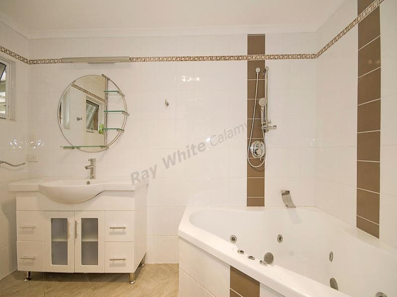 16 Teak Street, Shailer Park QLD 4128