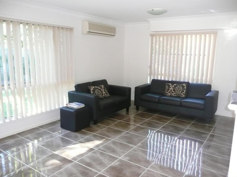 39 Earnshaw Street, Calamvale QLD 4116