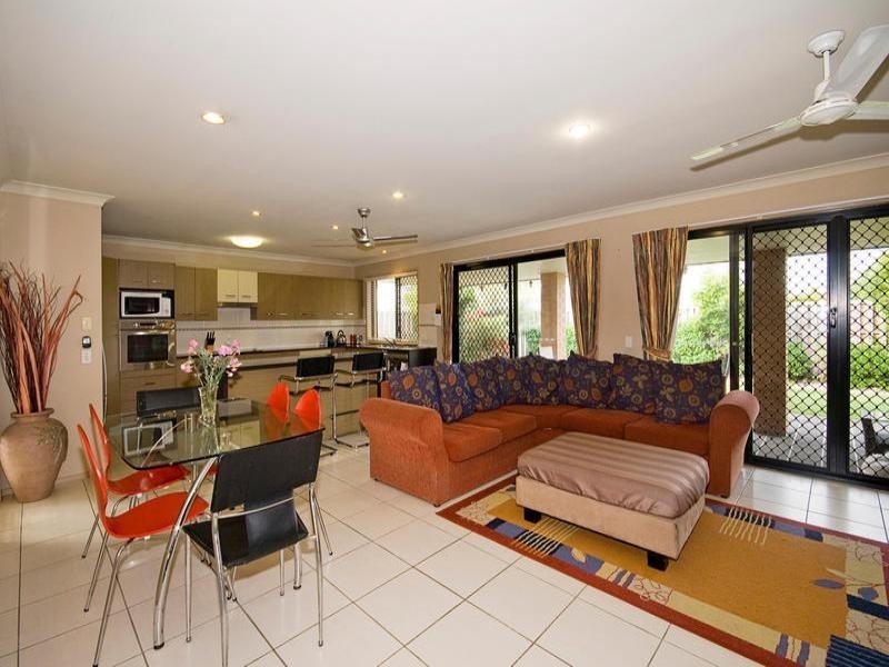 19 Mapelton Circuit, Parkinson QLD 4115