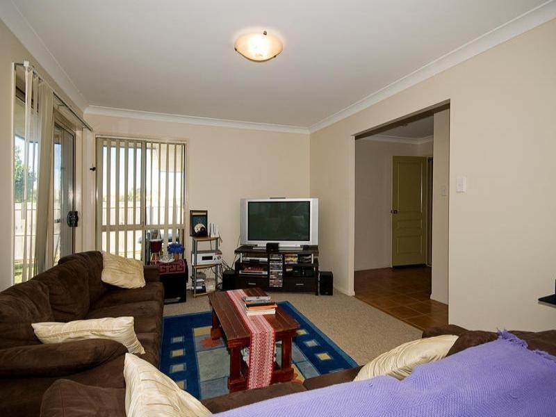 16 Toona Place, Calamvale QLD 4116