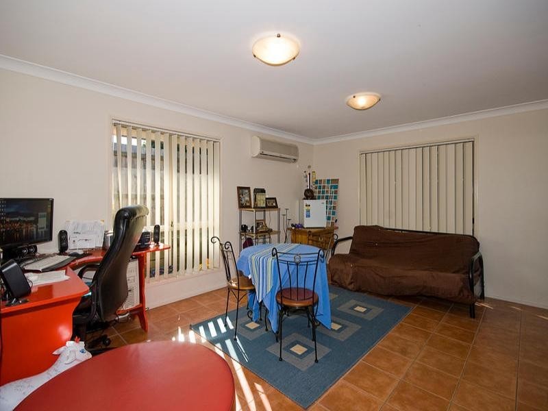 16 Toona Place, Calamvale QLD 4116