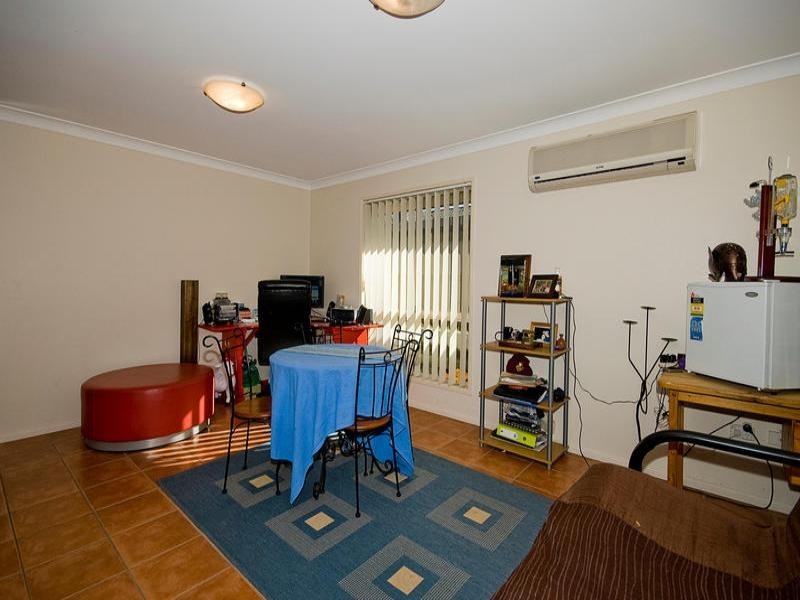 16 Toona Place, Calamvale QLD 4116