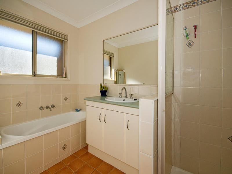 16 Toona Place, Calamvale QLD 4116