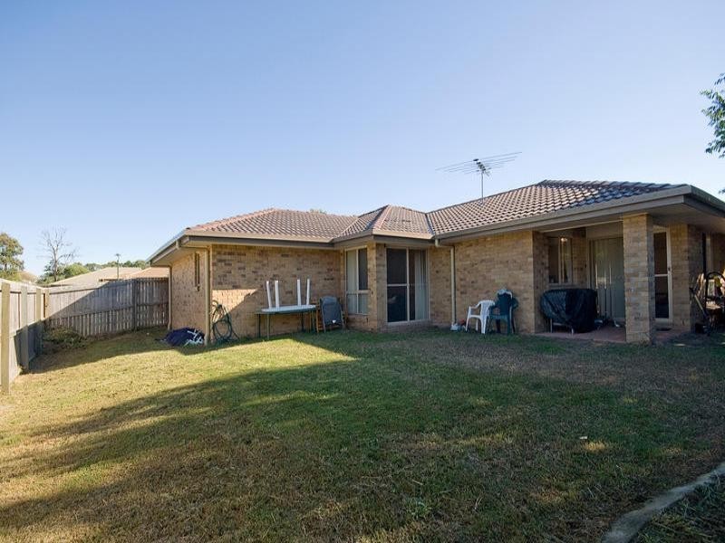 16 Toona Place, Calamvale QLD 4116