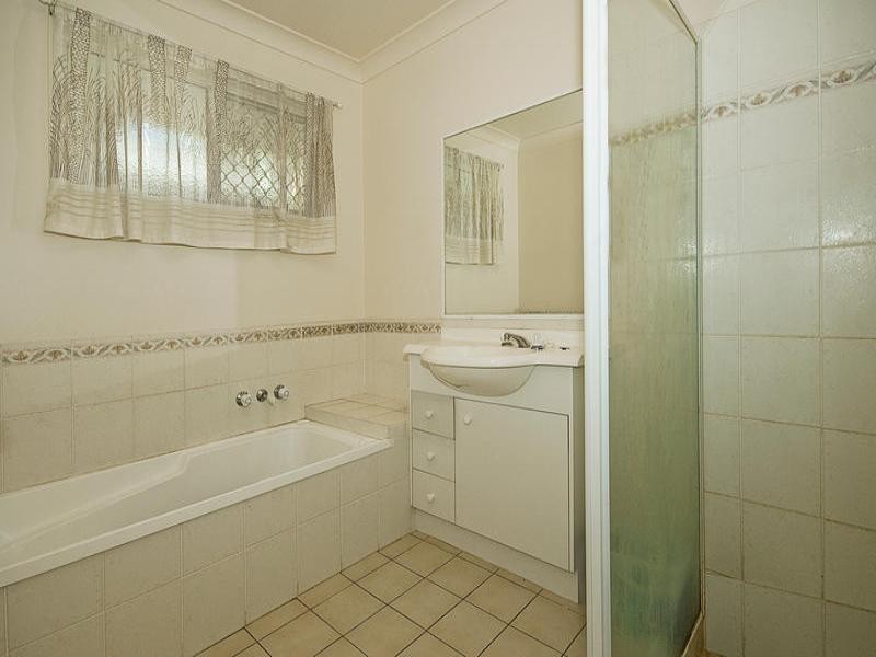 13 Freeman Place, Calamvale QLD 4116