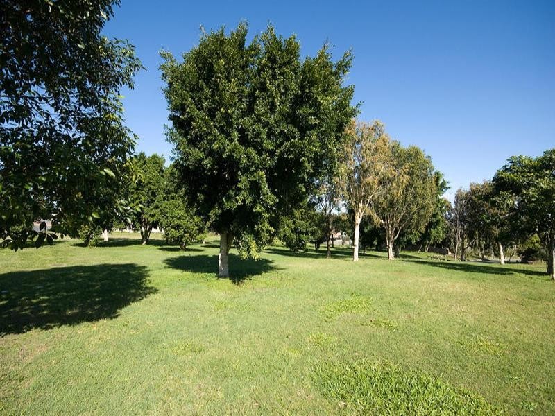 13 Freeman Place, Calamvale QLD 4116