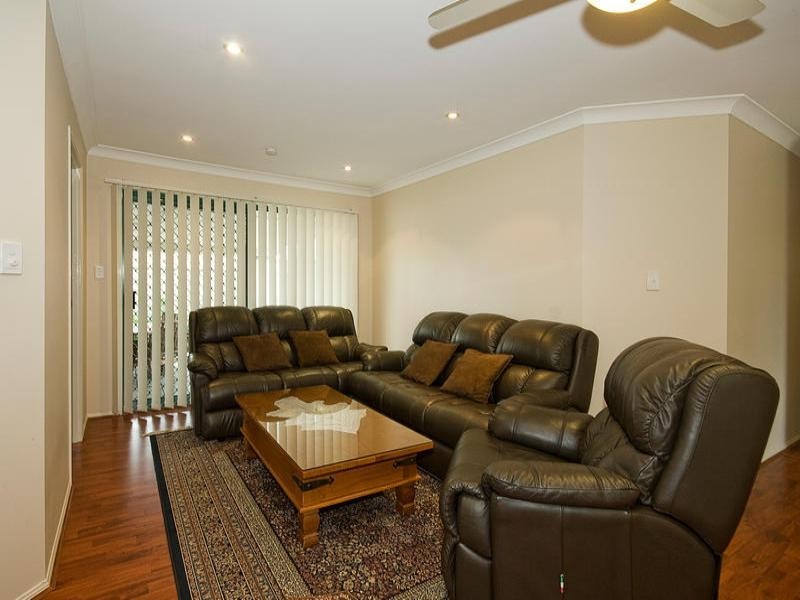 2 Dewick Court, Calamvale QLD 4116