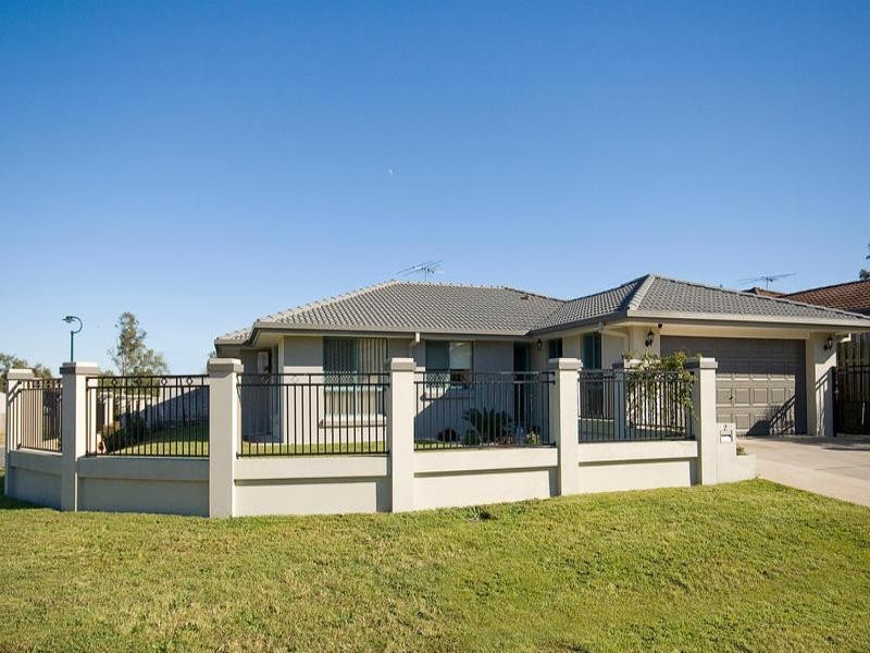 2 Dewick Court, Calamvale QLD 4116