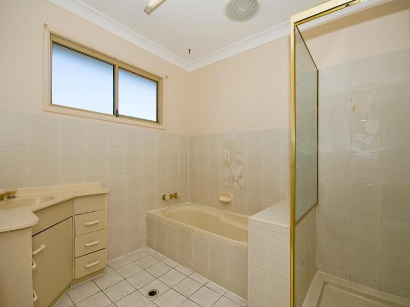 67 Chateau Street, Calamvale QLD 4116