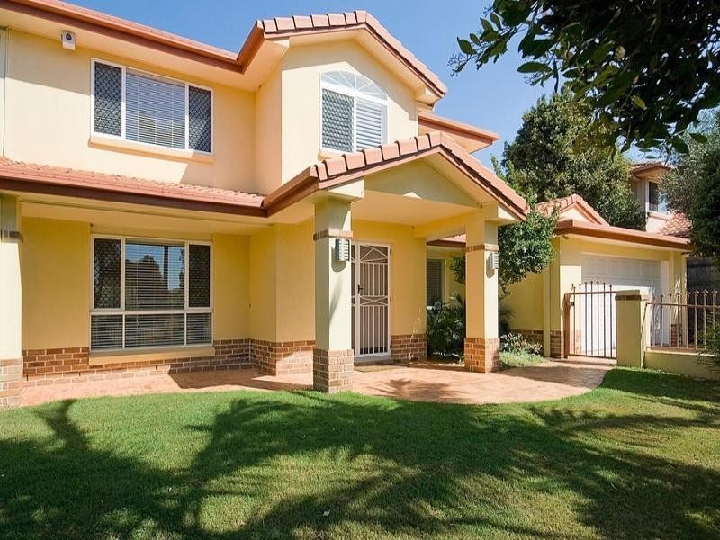 27 Calliandra Place, Calamvale QLD 4116