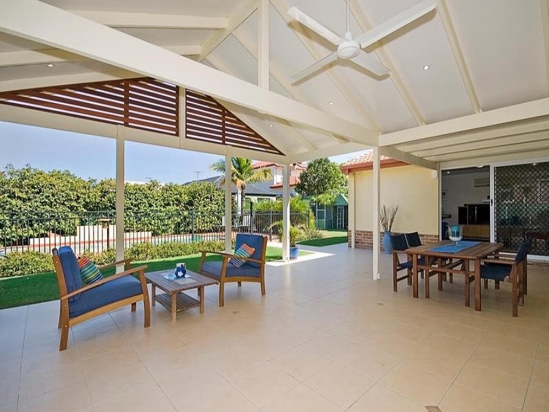 27 Calliandra Place, Calamvale QLD 4116