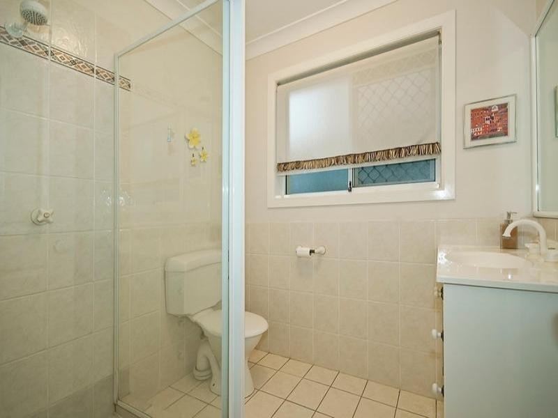 27 Calliandra Place, Calamvale QLD 4116