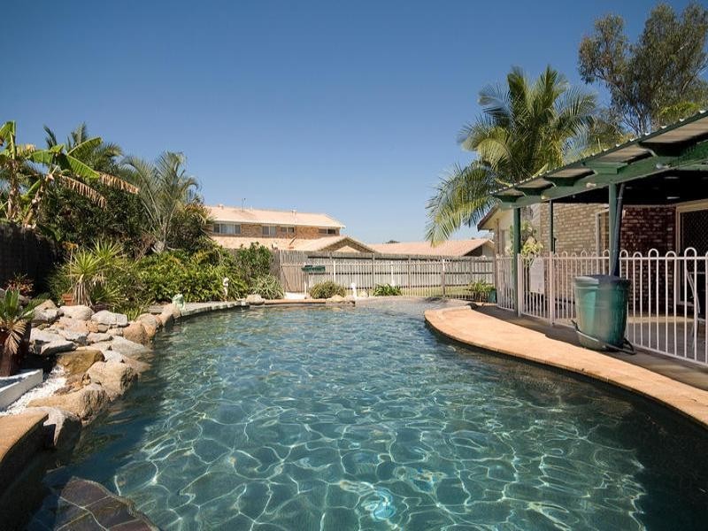 13 Gulubia Place, Calamvale QLD 4116