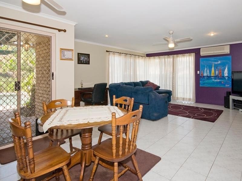 13 Gulubia Place, Calamvale QLD 4116