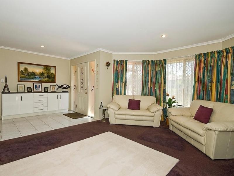 13 Gulubia Place, Calamvale QLD 4116