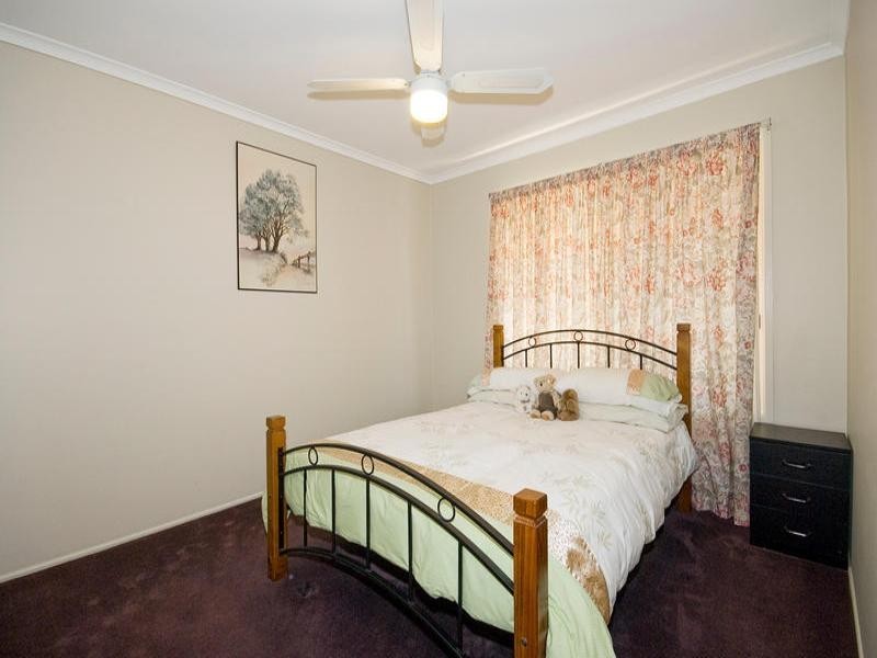 13 Gulubia Place, Calamvale QLD 4116