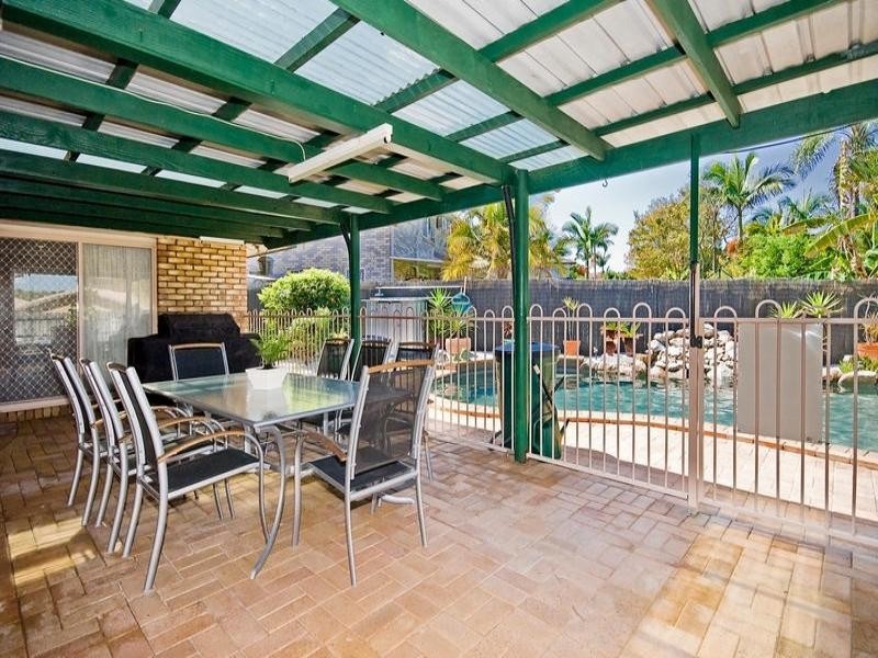 13 Gulubia Place, Calamvale QLD 4116