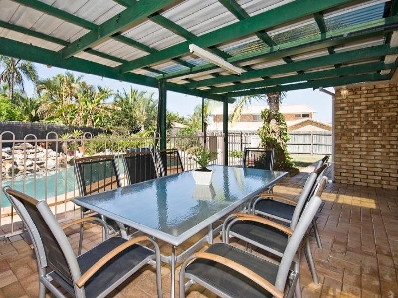 13 Gulubia Place, Calamvale QLD 4116