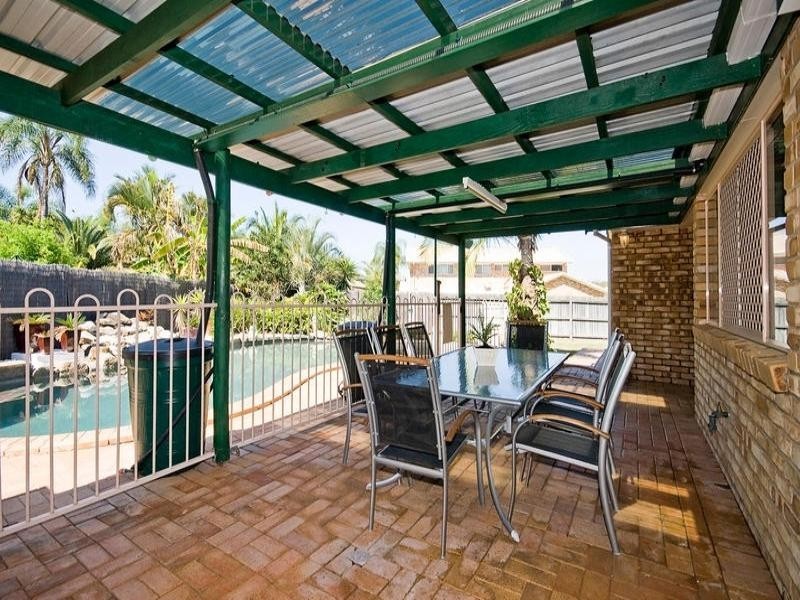 13 Gulubia Place, Calamvale QLD 4116