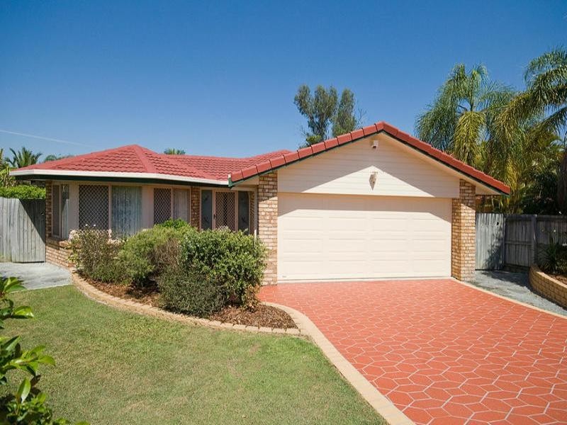 13 Gulubia Place, Calamvale QLD 4116