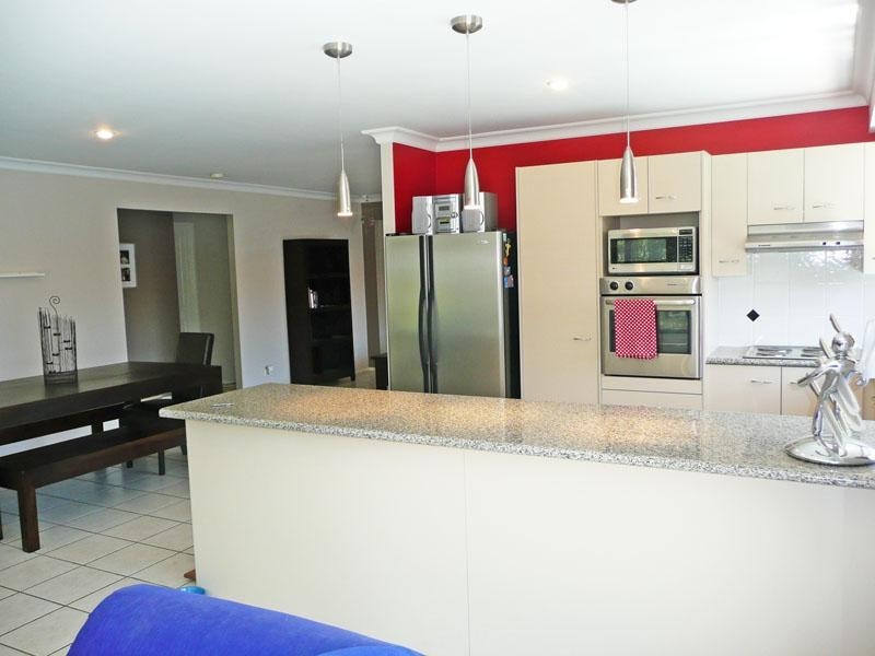 10 Cleland Court, Parkinson QLD 4115