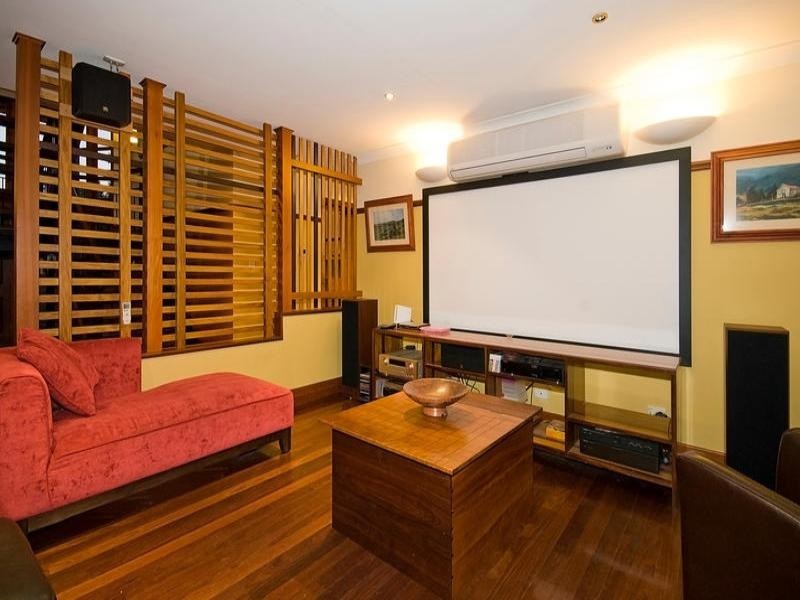 Parkinson QLD 4115