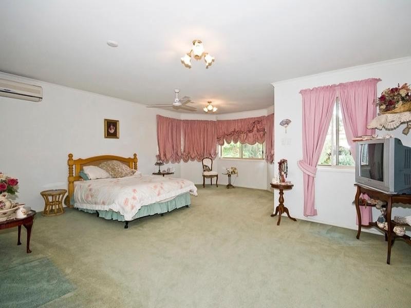 26 Shelduck Place, Calamvale QLD 4116