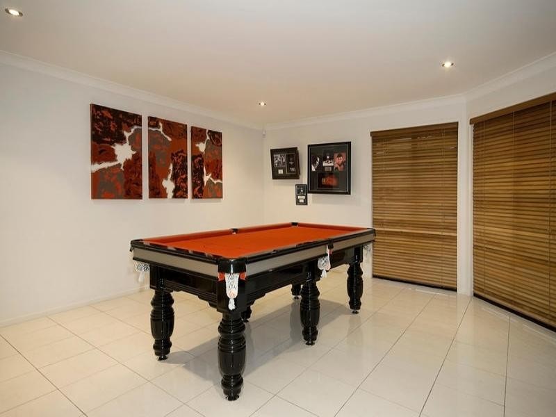 53 Woodlark Crescent, Parkinson QLD 4115