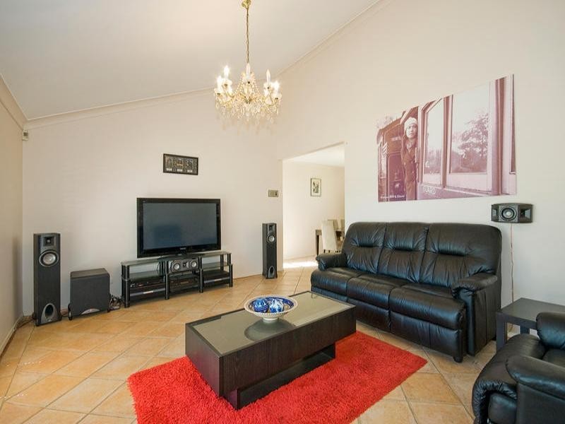 4 Galliano Court, Calamvale QLD 4116