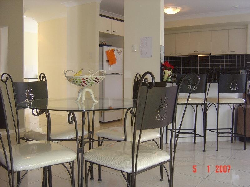 Parkinson QLD 4115
