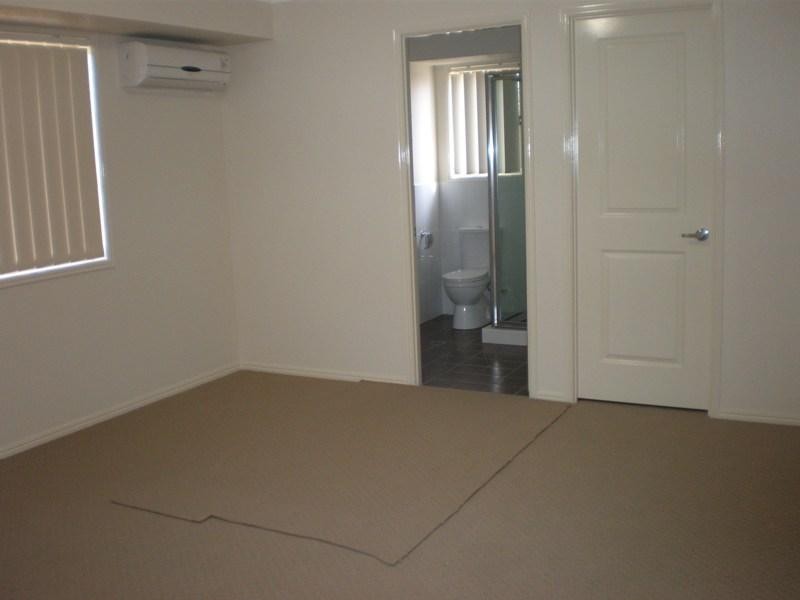 Parkinson QLD 4115