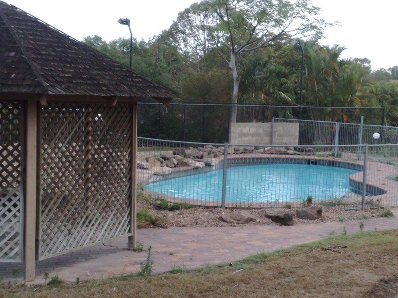 Stretton QLD 4116