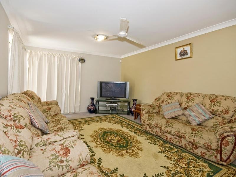 8 Stanley Street, Acacia Ridge QLD 4110