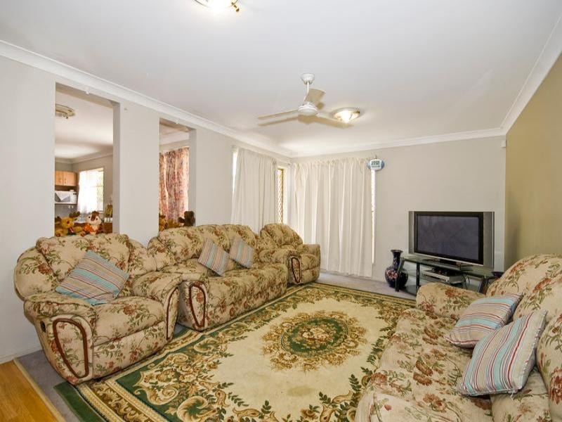 8 Stanley Street, Acacia Ridge QLD 4110