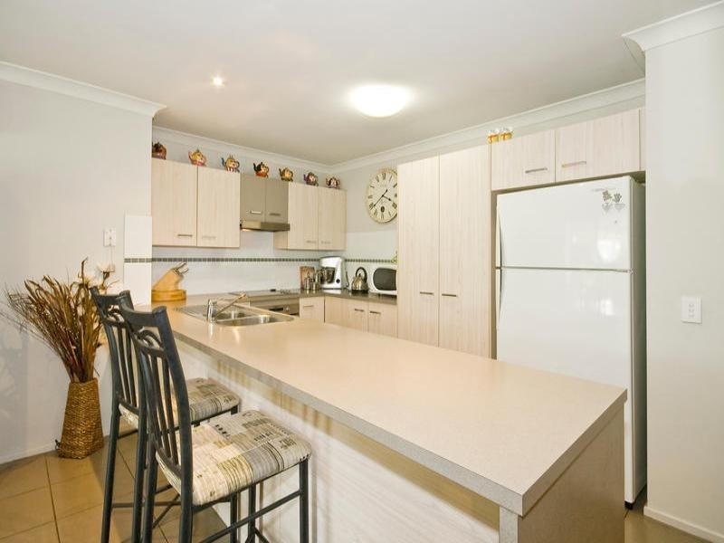 52 Mapelton Circuit, Parkinson QLD 4115